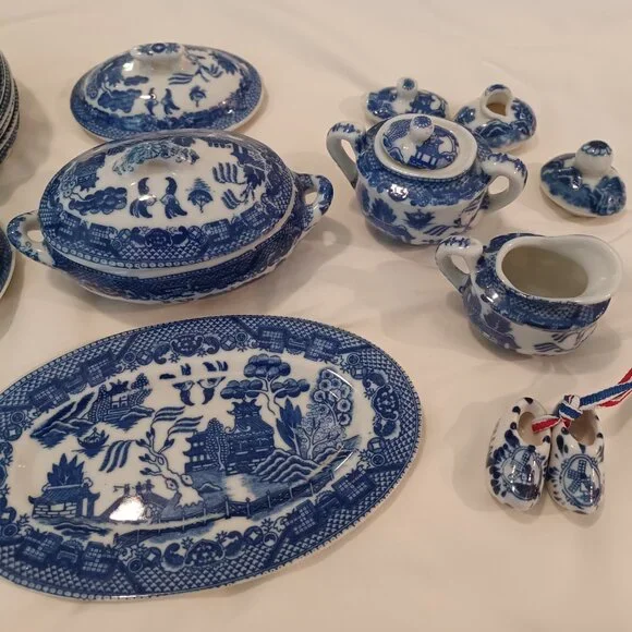 Blue Willow childs dishes - Picture 3 of 5